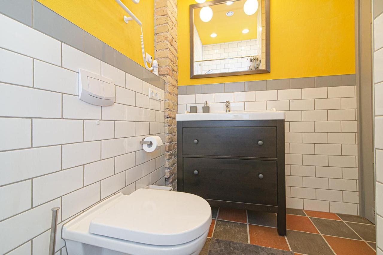 Modern Vilnius Old Town Apartment With Free Parking Dış mekan fotoğraf