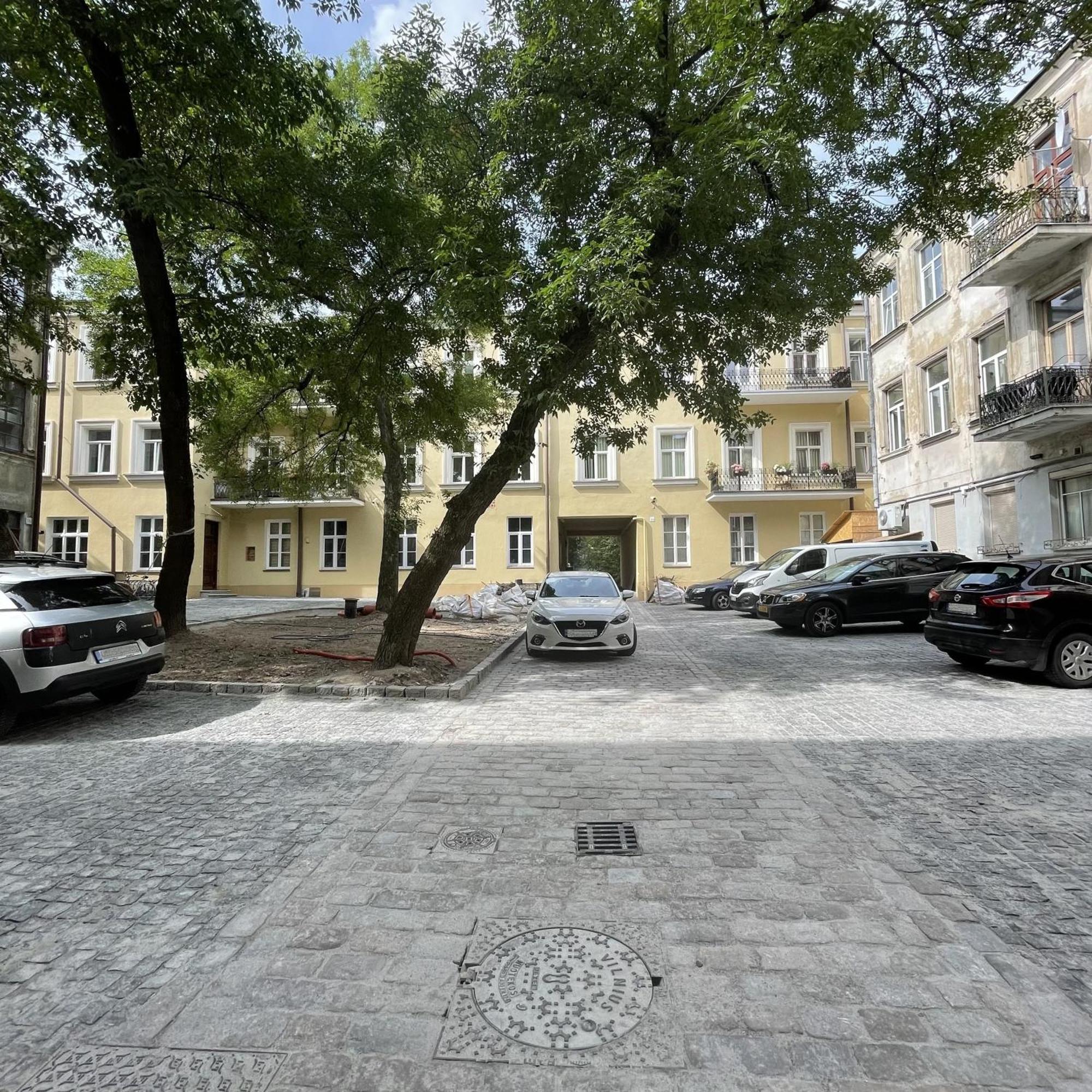 Modern Vilnius Old Town Apartment With Free Parking Dış mekan fotoğraf